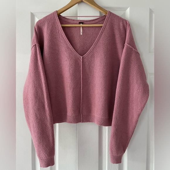 Free People Sweaters - Free People Cropped VNeck Sweater Size XS